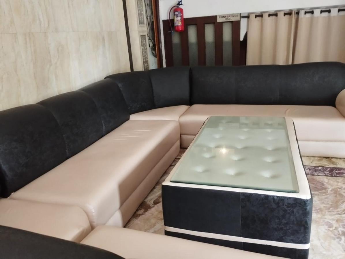 Hotel Tara Palace By Goyal Hoteliers Agra  Buitenkant foto