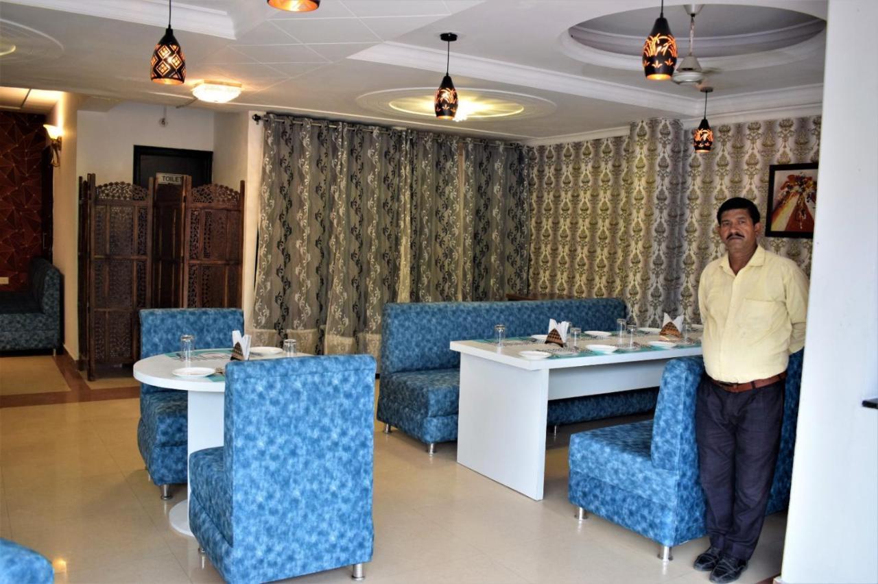 Hotel Tara Palace By Goyal Hoteliers Agra  Buitenkant foto